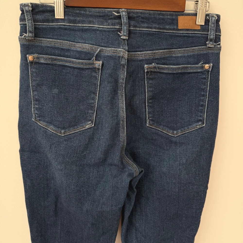 Judy Blue Women's Betsy Hi-Rise Cropped Straight Fit w/ Side‎ Slit Jeans Sz 7/28 - Picture 6 of 10